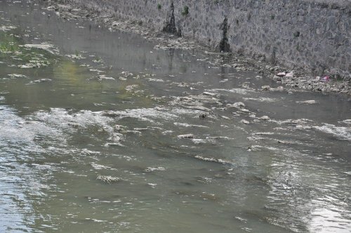 Kars Çayı Kokmaya Başladı