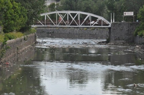 Kars Çayı Kokmaya Başladı