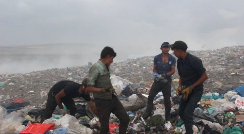 'Kars Çöplüğü'nde Ekmek Mücadelesi