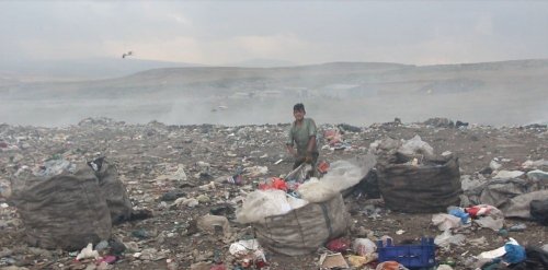 'Kars Çöplüğü'nde Ekmek Mücadelesi