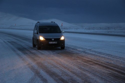 Kars-Digor Yolu'nda Mart Karı