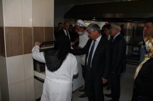 Kars Valisi Rahmi Doğan, KYk Yurtlarını İnceledi