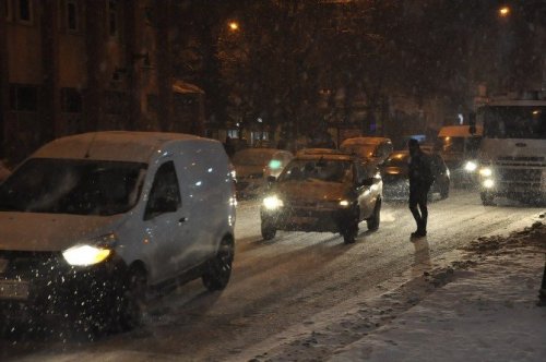 Kars Yeniden Beyaza Büründü