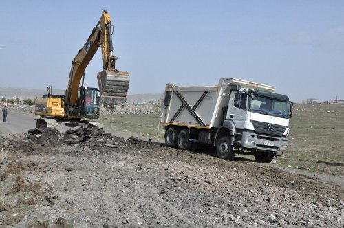 Kars’ın Giriş Yolları Yapılmaya Başlandı