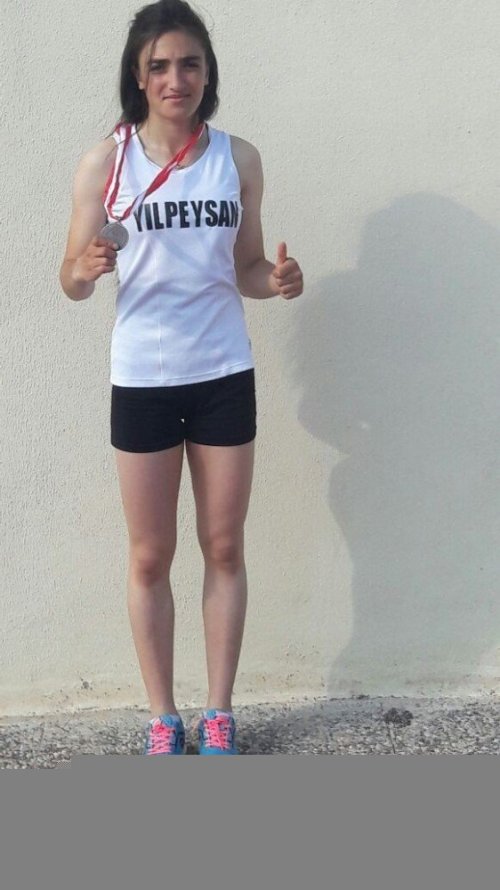 Karslı 'Lise Öğrencisi'nin Atletizm Başarısı