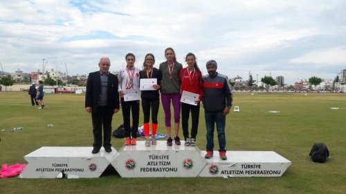 Karslı 'Lise Öğrencisi'nin Atletizm Başarısı