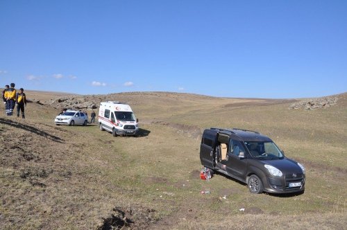 Kars’ta 1 Kişi Aracında Ölü Bulundu