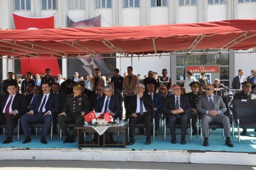 Kars’ta 19 Mayıs Törenle Kutlandı