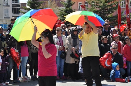 Kars’ta 23 Nisan Coşkuyla Kutlandı