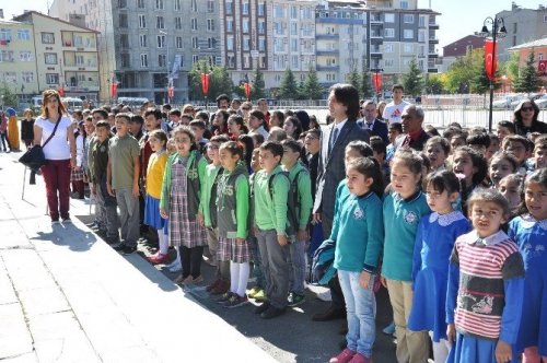 Kars’ta 63 Bin Öğrenci İçin Zil Çaldı