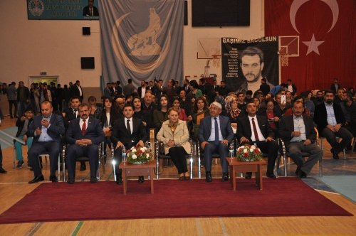 Kars'ta Ali Kınık ve Ahmet Şafak Konseri