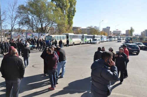 Kars’ta Dolmuşçular Kontak Kapattı