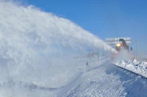 Kars’ta Ekipler eksi 30’da Yolları Açıyor