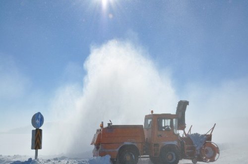 Kars’ta Ekipler eksi 30’da Yolları Açıyor