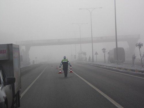 Kars’ta Hava Ulaşımına Sis Engeli