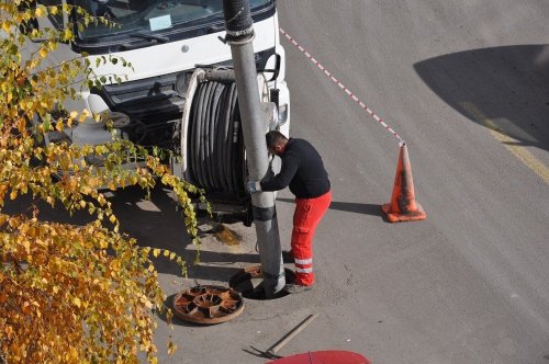 Kars’ta Kanalizasyon Şebekesi Temizleniyor