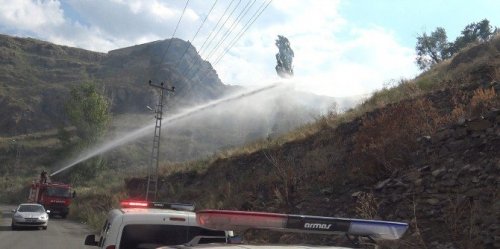 Kars’ta Kimliği Belirsiz Kişiler Dağda Yangın Çıkarttı