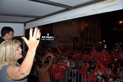 Kars’ta Konserli Demokrasi Nöbeti