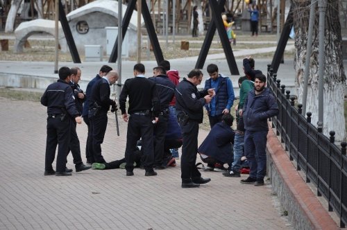 Kars'ta Öğrenci Kavgasında Kan Döküldü