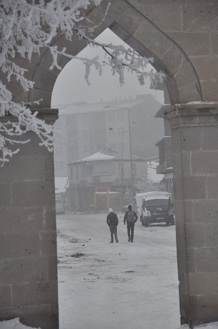 Kars’ta Sis, Soğuk Hava ve Kırağı