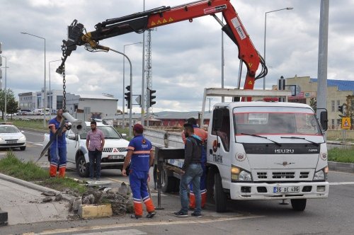 Kars’ta Trafik Kazası: 3 Yaralı