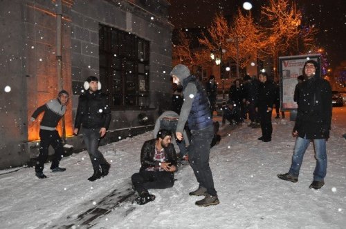 Kars’ta Yoğun Kar Yağışı