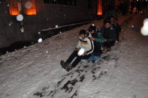 Kars’ta Yoğun Kar Yağışı