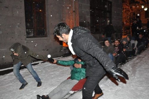 Kars’ta Yoğun Kar Yağışı