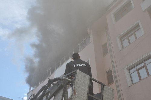 Kars’taki Yangın Paniğe Neden Oldu