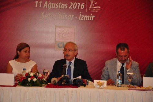 Kılıçdaroğlu Sanatçılarla Bir Araya Geldi
