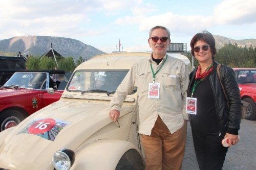 Klasik Otomobiller Görenlerini Hayran Bıraktı