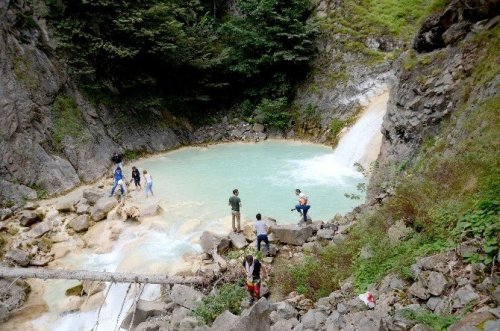 Kuzalan Şelalesi ve Mavi Göl Turizmin Yeni Gözdesi