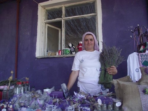 Lavanta, Bir Köyün Kaderini Değiştirdi