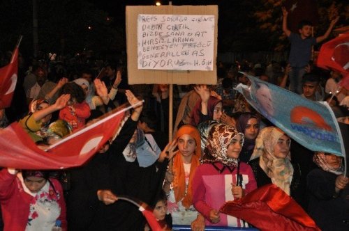 Muş’ta Şevki Yılmaz'lı Demokrasi Nöbeti