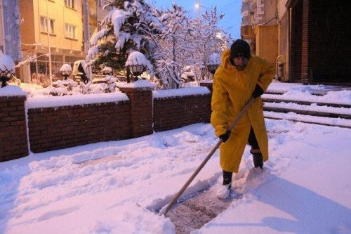 Oltu’da Okullara Kar Tatili