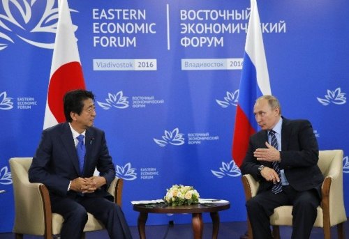 Putin, Japonya Başbakanı Abe İle Görüştü