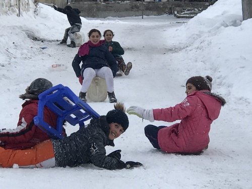 Sarıkamışlı Çocukların Kızak Keyfi