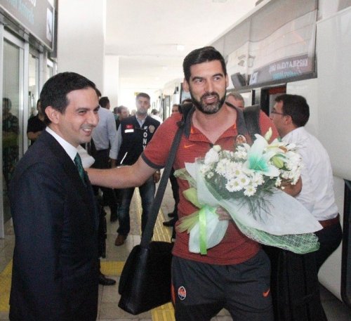 Shakhtar Donetsk Kafilesi Konya’da