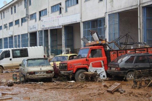 Şiddetli Yağışlar Artvin’in Arhavi İlçesinde Hasara Yol Açtı