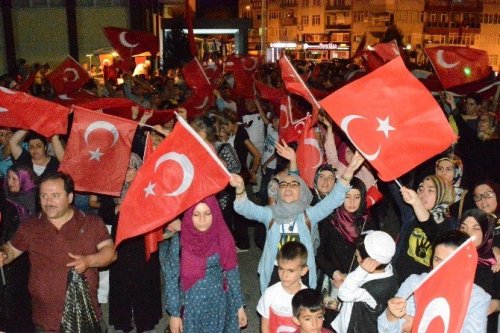 Sinop Demokrasi Nöbetinde