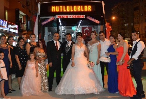 Şoför Çiftin Gelin Arabası Belediye Otobüsü Oldu