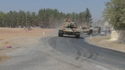 Suriye’ye Tank Ve Askeri Personel Sevkiyatı Yapıldı