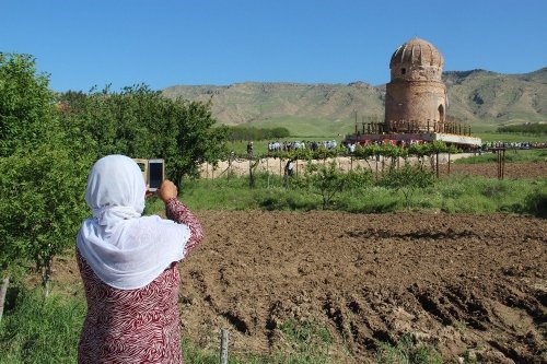 Tarihi Zeynel Bey Türbesi Taşınıyor