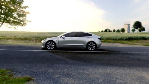 TESLA Menzilini 550 Kilometreye Çıkarttı