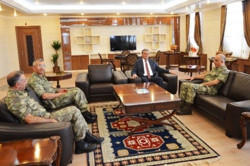 Tümgeneral Özoğlu’dan Vali Özefe’ye Ziyaret