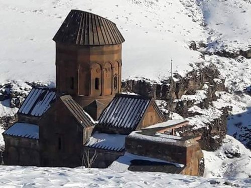 Turizmciler Kars’ın Tarihi ve Kültürel Yerlerini Gezdi