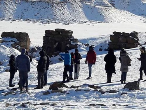 Turizmciler Kars’ın Tarihi ve Kültürel Yerlerini Gezdi