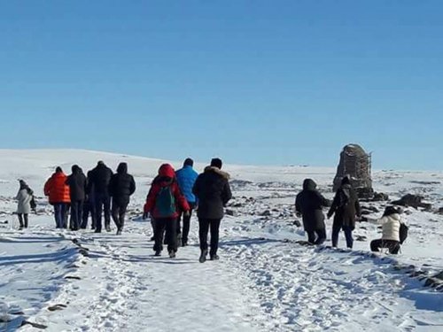 Turizmciler Kars’ın Tarihi ve Kültürel Yerlerini Gezdi