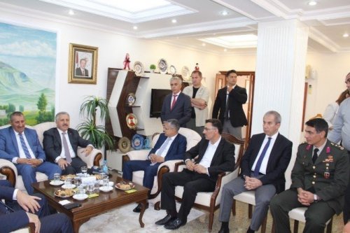 Ulaştırma Bakanı Arslan Iğdır’da