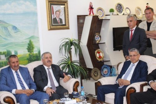 Ulaştırma Bakanı Arslan Iğdır’da